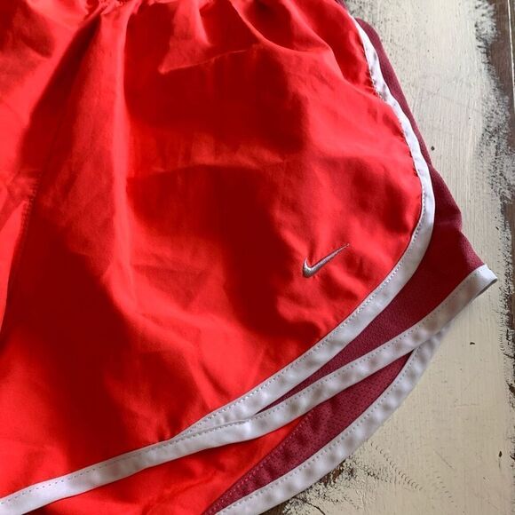 Nike athletic lined short size small - Picture 2 of 6